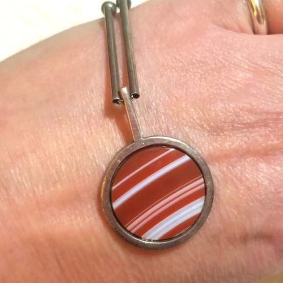 Vintage Jewelry - MODERNIST Vintage Banded Agate Sterling Silver Necklace